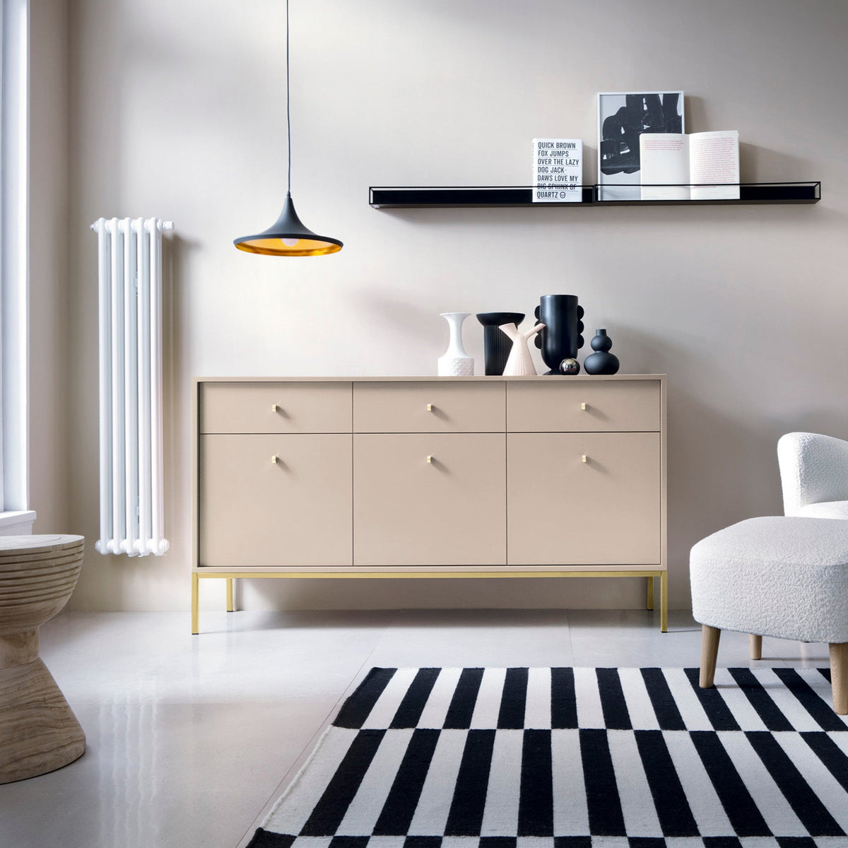 Komoda Kviat 154x84 w stylu vintage – w aranżacji wnętrza