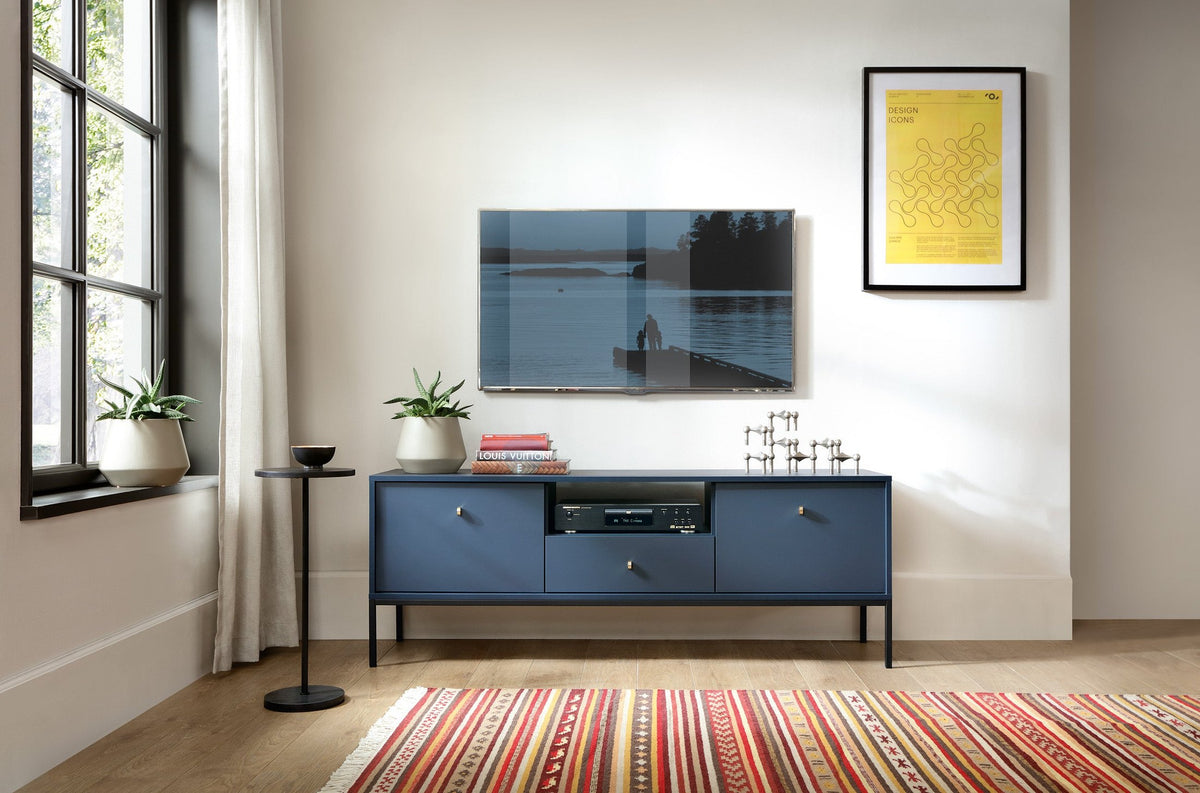 Kviat TV Unit / TV Stand 154x57, Vintage Style – in a room setting