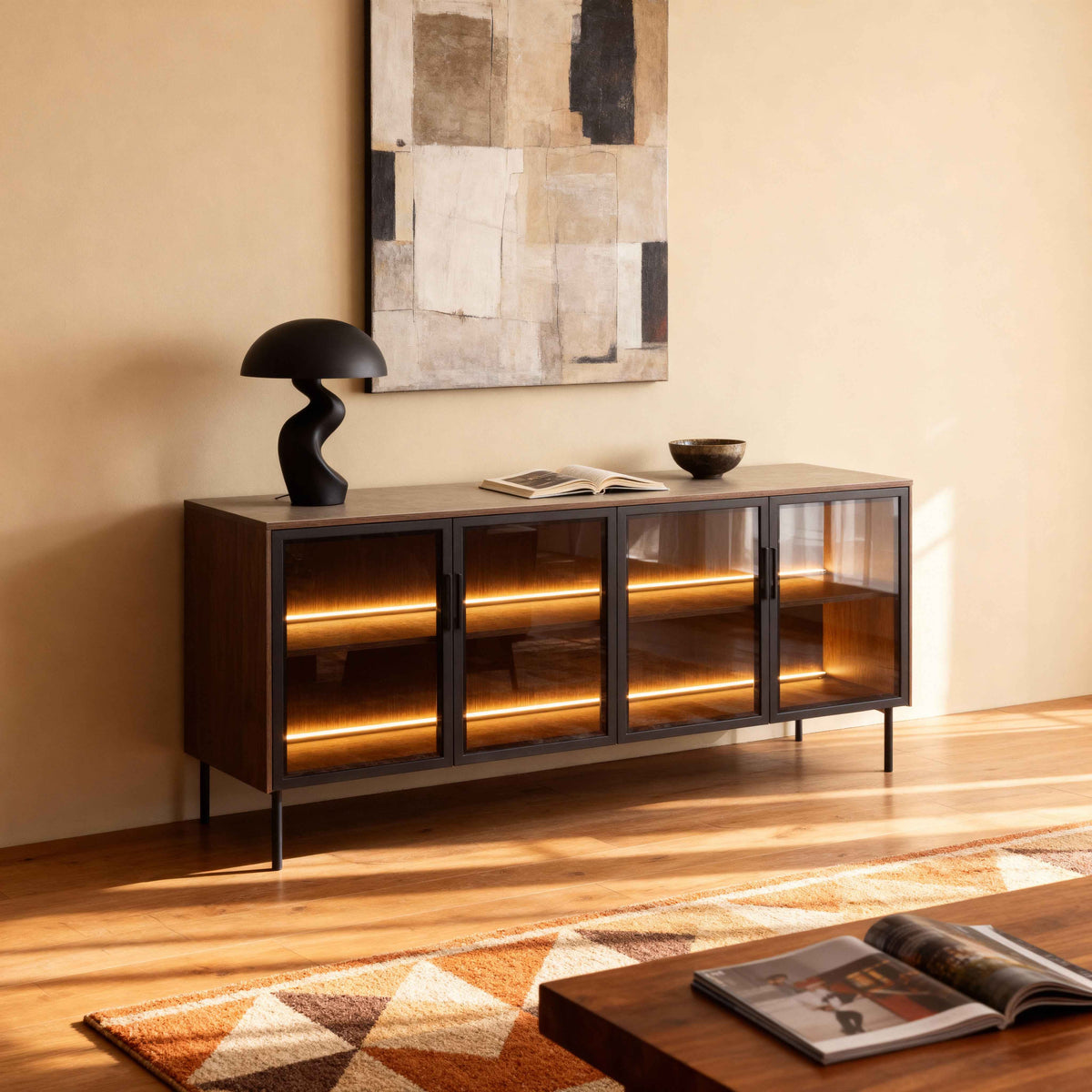 Komoda Lummer 181x83 z drzwiami w stylu eleganckim – w aranżacji wnętrza
