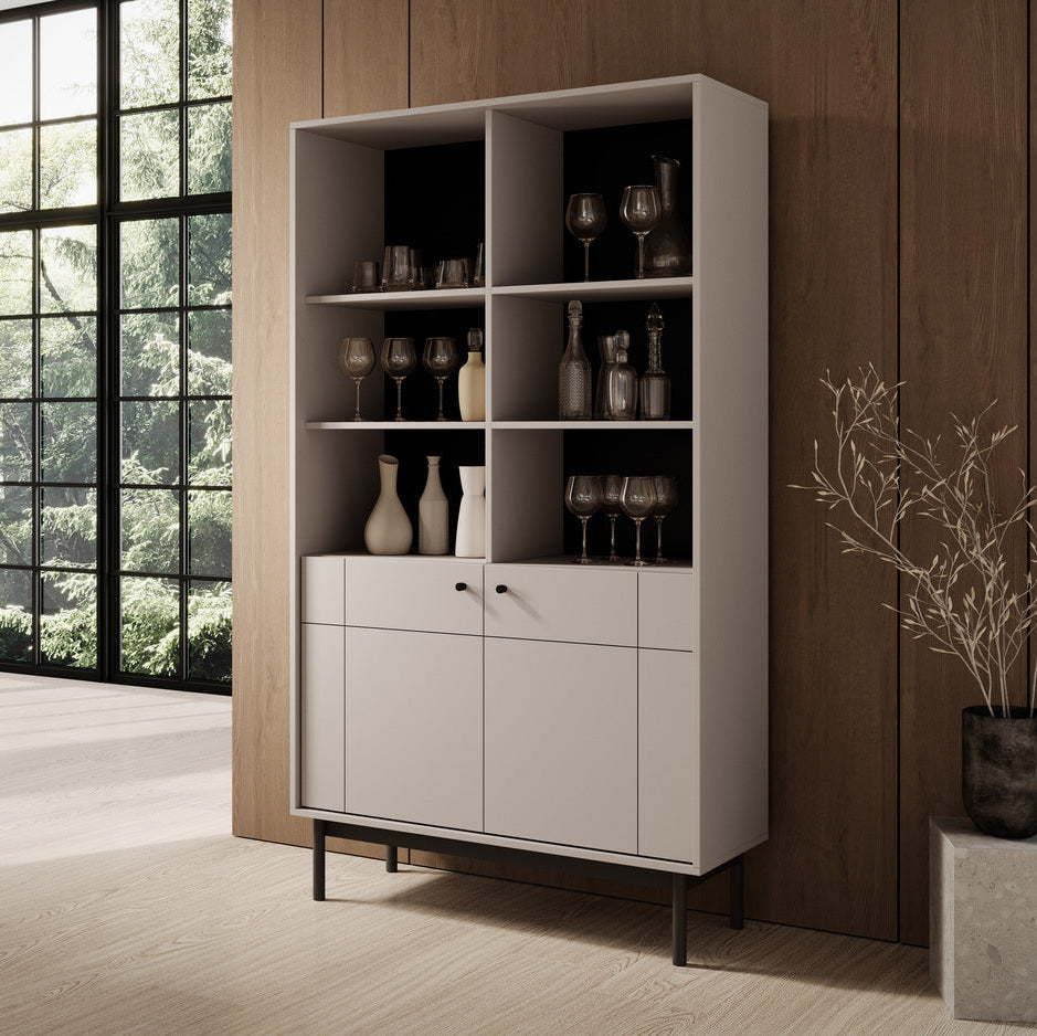 Witryna do salonu Sabi 104x185 cm w stylu japandi – w aranżacji wnętrza