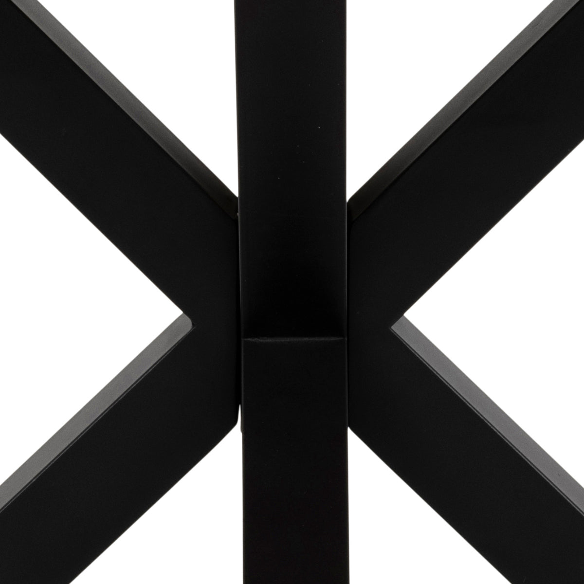 Stela Classic Round Dining Table 120x77 cm, Industrial Style – close-up of details and texture