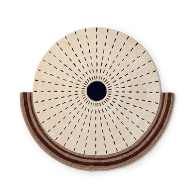Haabi Round Rug with a Fan Pattern, Classic Style – front view | Pillovely