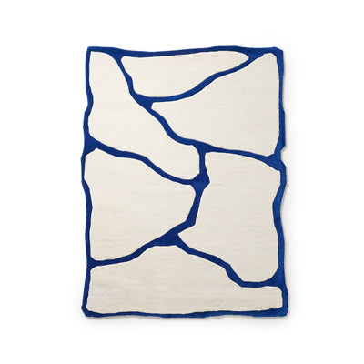 Mizu Rug with an Angular Pattern, Contrasting Colours in Classic Style – front view | Pillovely