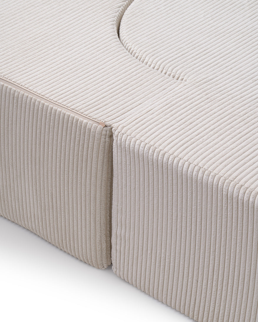 Kamelia Freestanding Foam Sofa Bed 200 cm, Japandi Style – close-up of details and texture