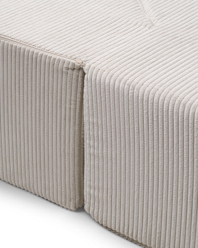 Sofa Lunaria piankowa modułowa 200 cm z funkcją spania w stylu japandi – zbliżenie na detale i fakturę