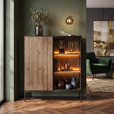 Komoda Lampy z drzwiami i szufladą 104x126 w stylu loft – w aranżacji wnętrza