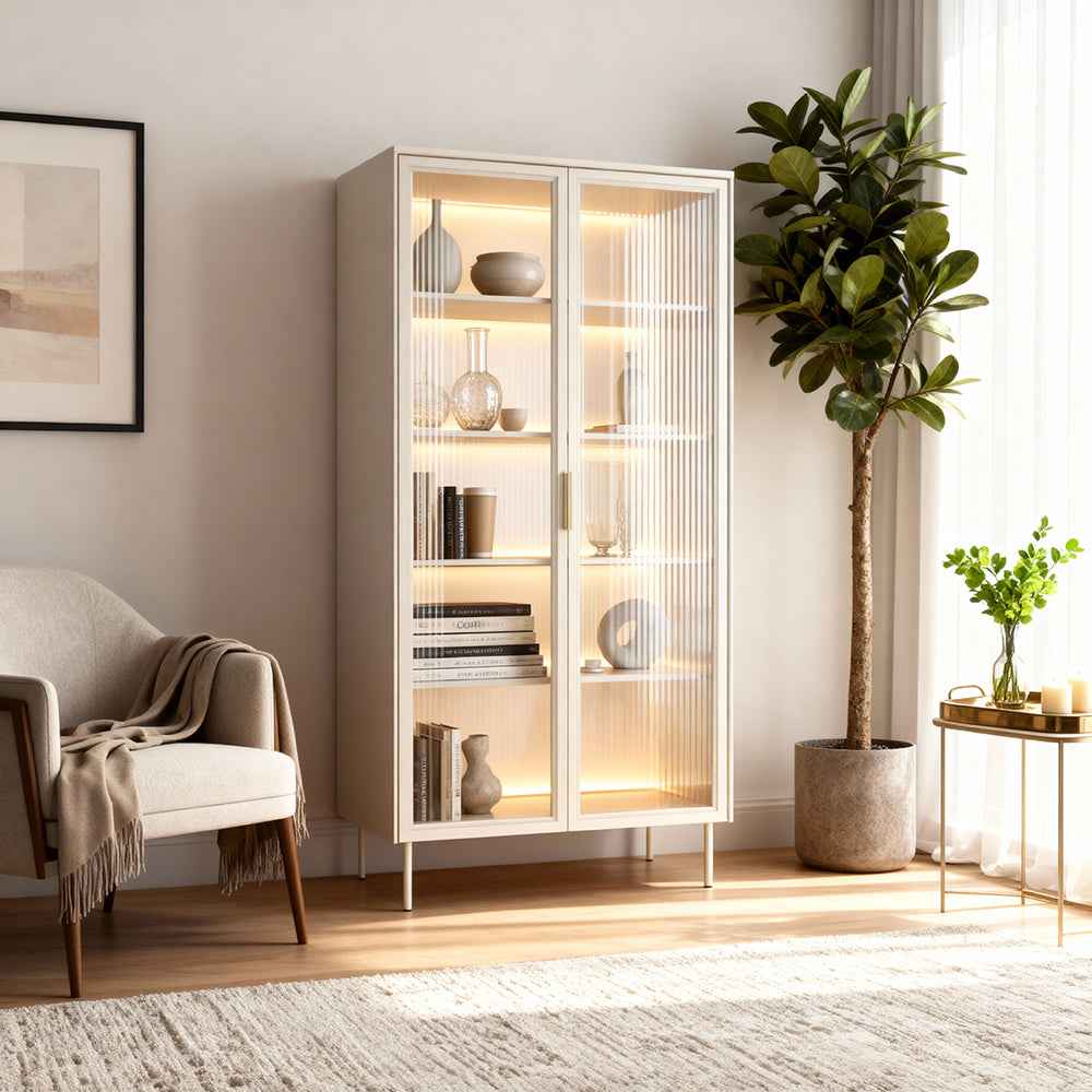 Witryna do salonu Lummer przeszklona 91x195 cm w stylu nowoczesnym – w aranżacji wnętrza