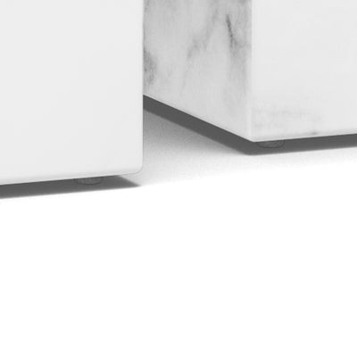 Zestaw dwóch stolików kawowych w stylu modern organic – model Quadrato – zbliżenie na detale i fakturę